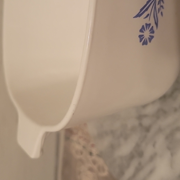 Vintage | CorningWare Blue Cornflower P-1 3/4-B 1 3/4 Quart Casserole Dish - Picture 9 of 15
